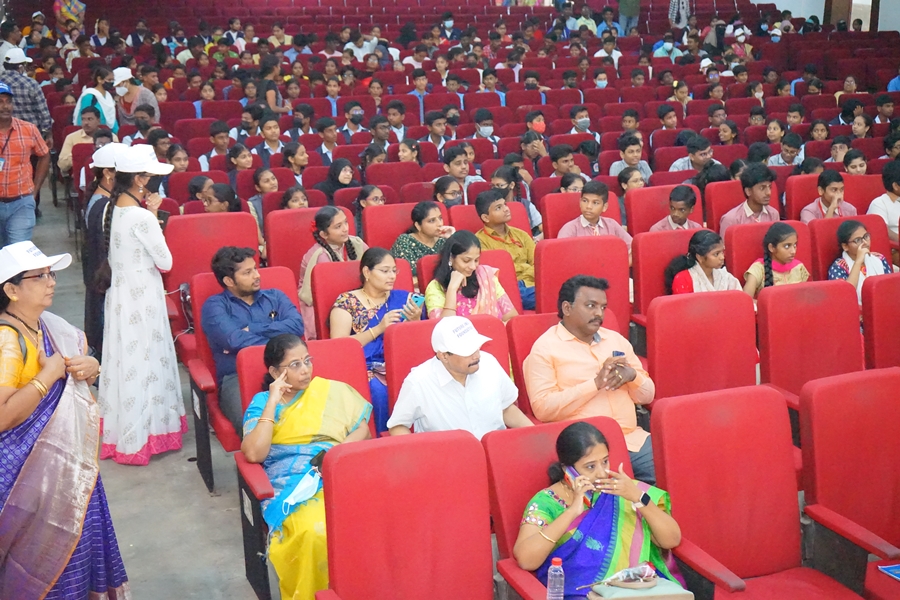 VENKATESWARA VIGNANA MANDIR GUNTUR